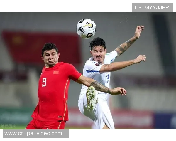 中国足球迎战叙利亚期待突破重围全力争取胜利展现团队精神与实力